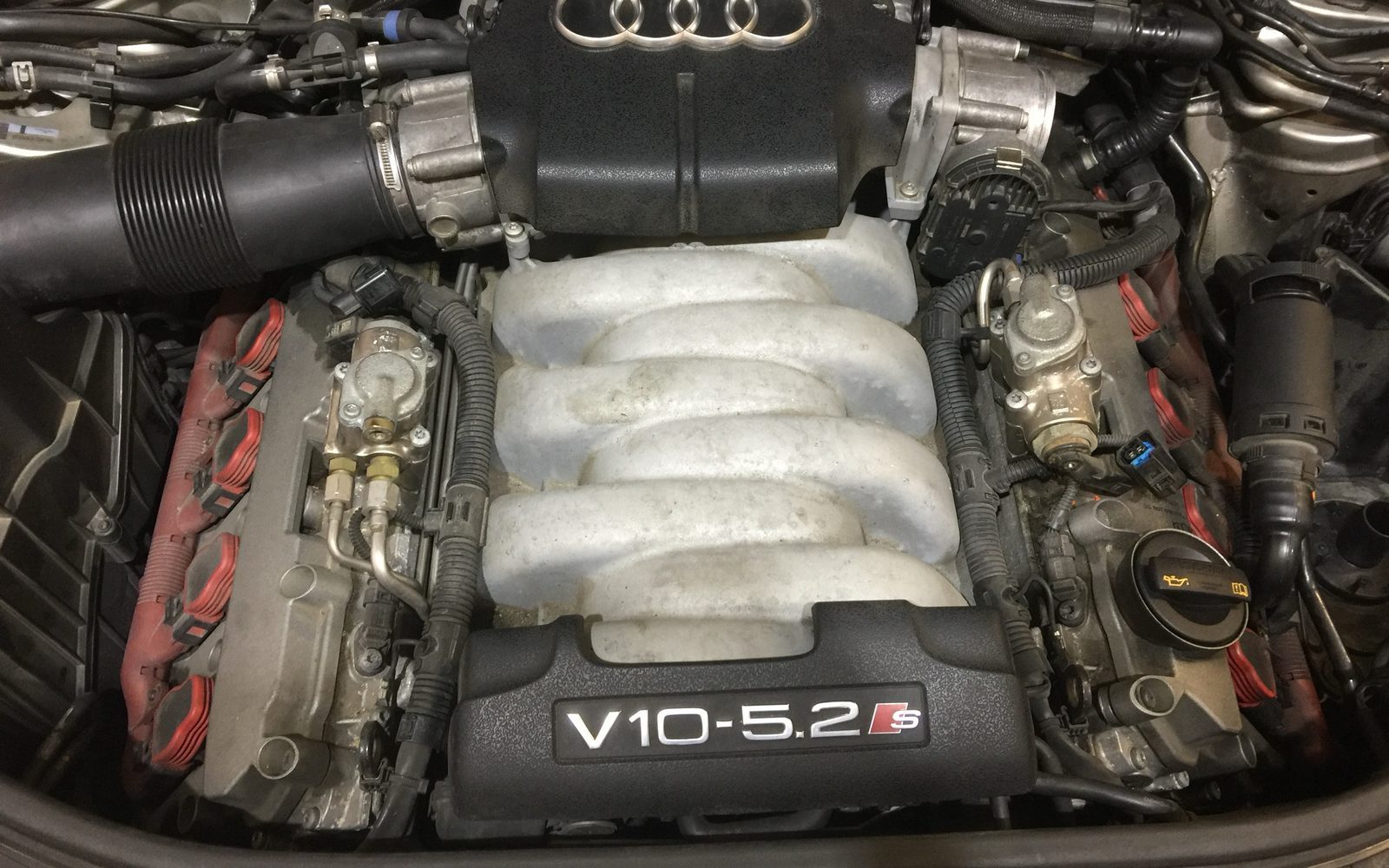 Audi V10 5.2 FSI